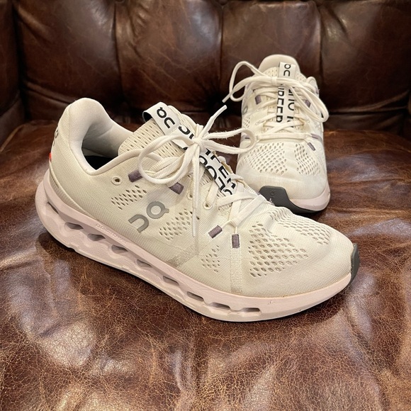 On Cloud Shoes - On Cloud OnRunning Cloud Surfer Women Size 9 White Running Gym Workout